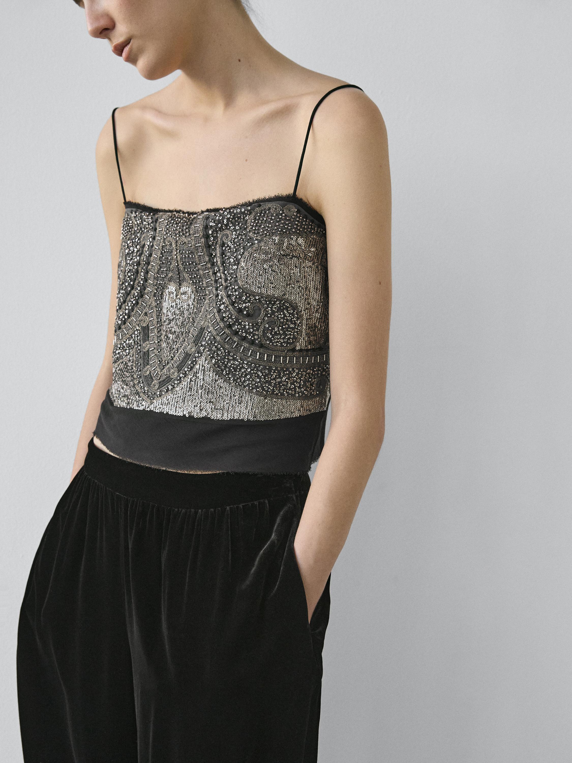 Top with embroidered details - STUDIO